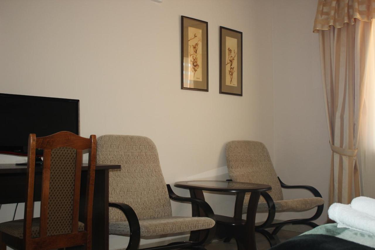 Hotel Walter Torun Bagian luar foto