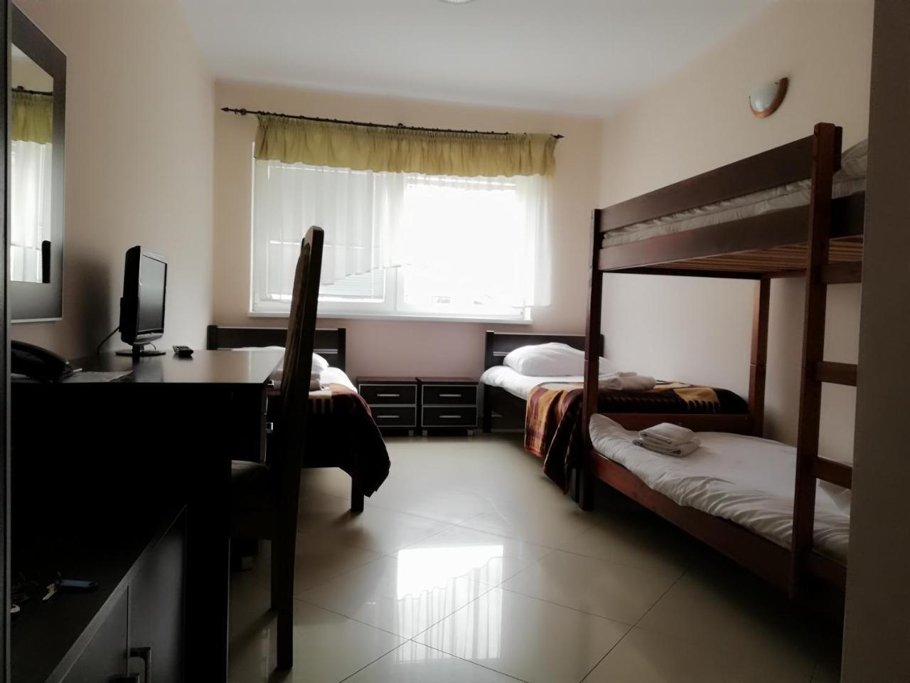 Hotel Walter Torun Bagian luar foto